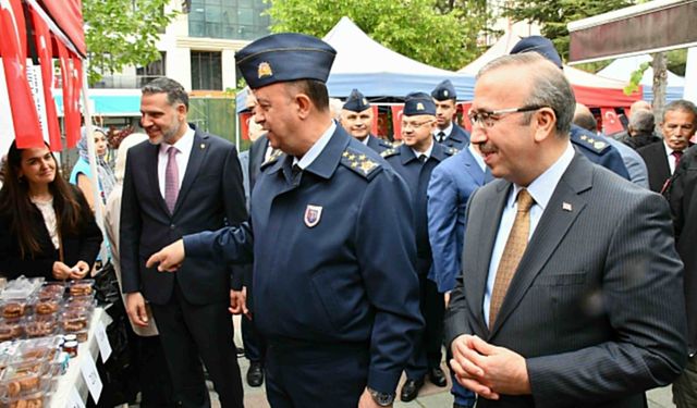 Hayır Çarşısı Eskişehir'de açıldı