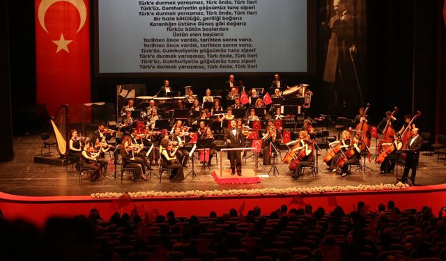 Senfoni'den coşkulu konser