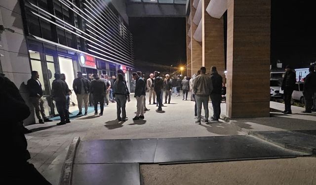 Akraba kavgası kanlı bitti: 3 ağır yaralı