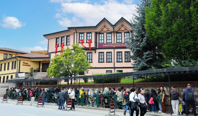 Müze ziyaretçi rekoru kırdı