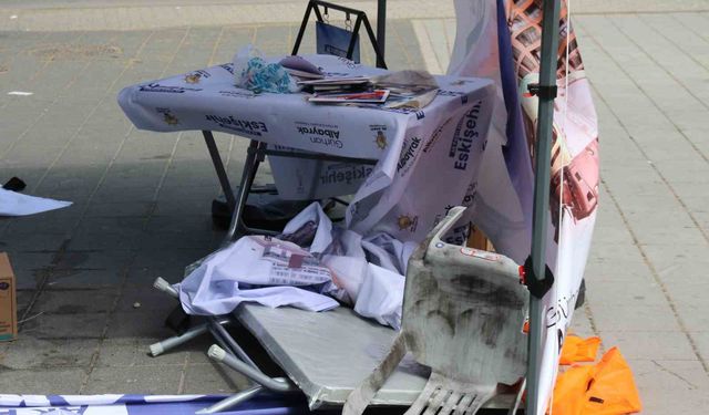AK Parti standına saldıran şüpheli tutuklandı