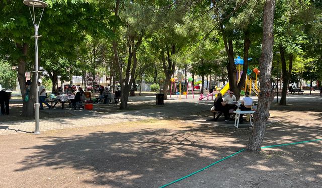 Eskişehirliler bayramın son gününde parklara akın etti
