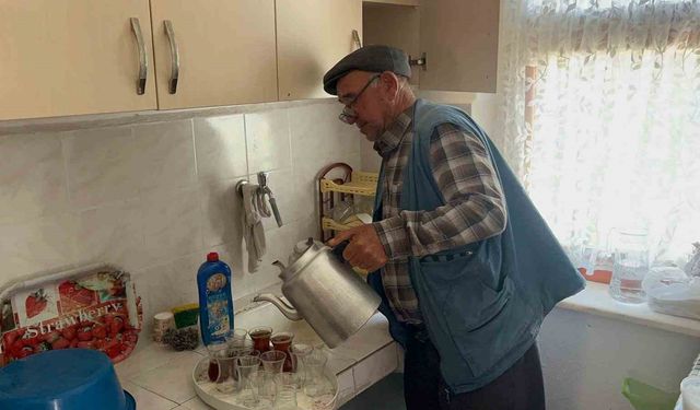 Köylülerden yangın için seferber olan ekiplere destek