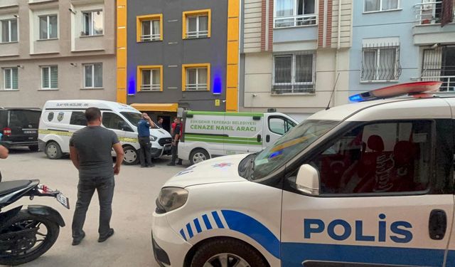 Apartman merdivenlerinde bir kişi ölü bulundu