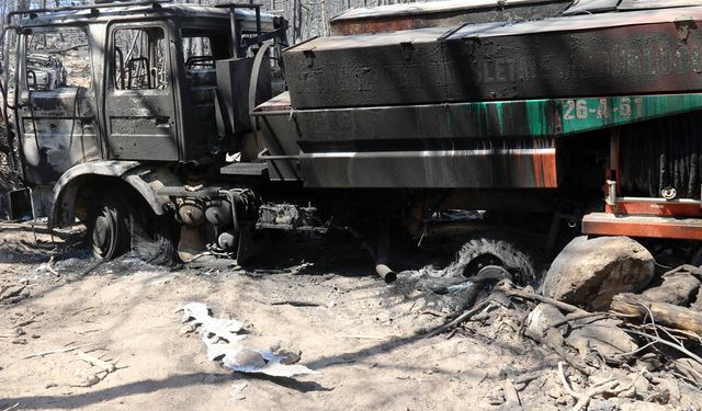 Araçların hali felaketin boyutunu gözler önüne serdi