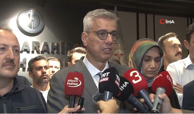 Sağlık Bakanı Memişoğlu yangın faciasında yaralanan kişileri ziyaret etti