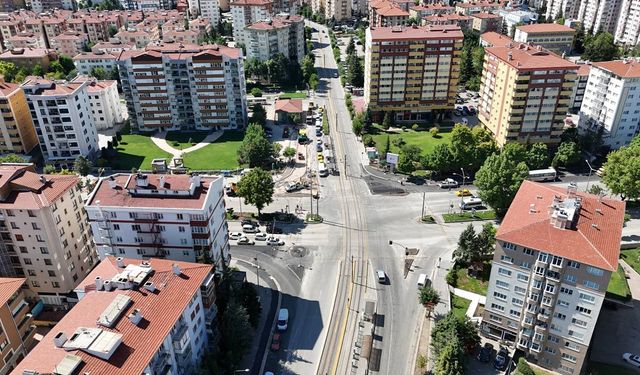 O kavşakta düzenleme çalışması başladı