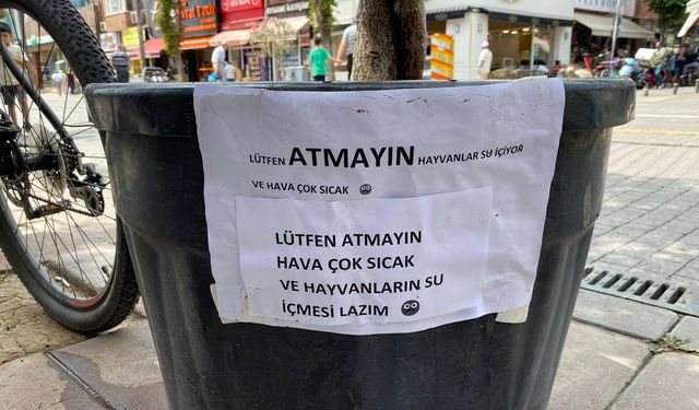 Hayvansever vatandaşın kibar uyarısı görenleri gülümsetti