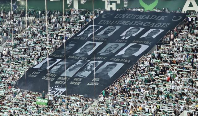 Bursaspor Eskişehirspor maçında orman şehitleri anıldı