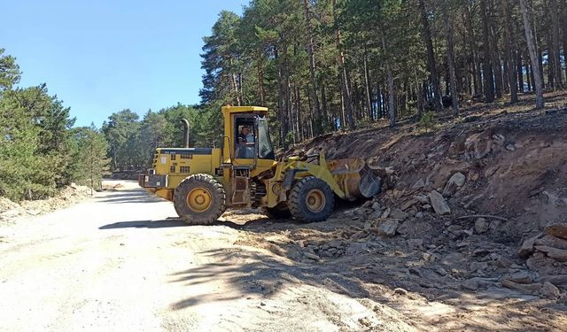 Kırsalda ulaşım rahatlıyor: Mihalıççık’ta yol çalışması