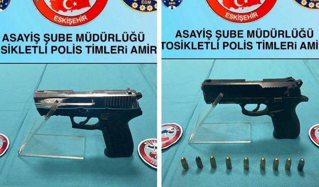 Denetim yapan ekipler 2 tane tabanca ele geçirdi!