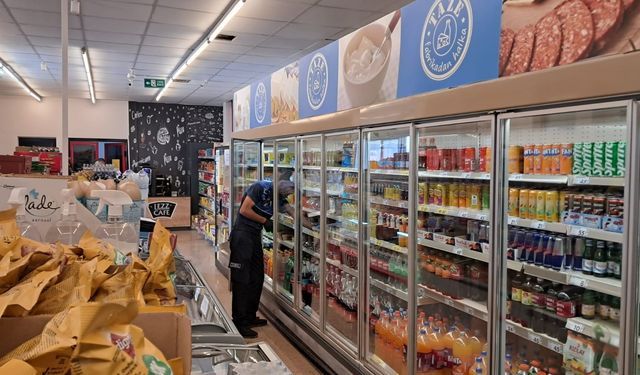 O ilçede marketlere sıkı denetim