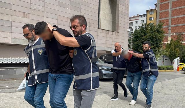 Baba-oğul ters kelepçeli adliyeye sevk edildi