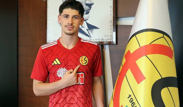 Eskişehirspor 21 yaşındaki hücum oyuncusunu transfer etti