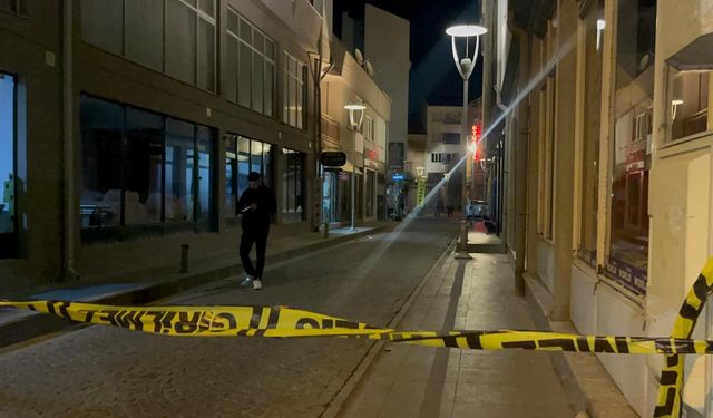 Eskişehir'de bıçaklı kavga: 1 kişi yaralandı!