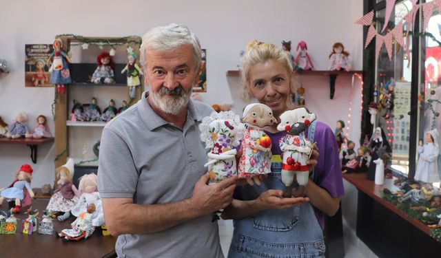 Karı kocanın yaptığı bez bebekler beğeni topluyor