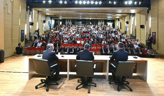 Vali Aksoy, okul ve kurum müdürleriyle toplantı yaptı