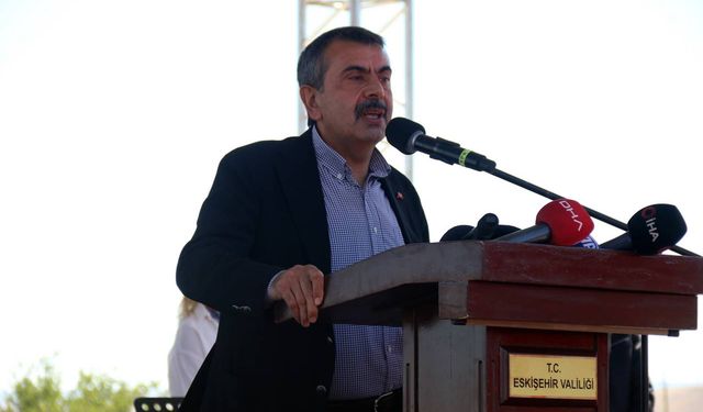 Bakan Tekin: "Milli ve yerli bir müfredat sistemi oluşturduk"