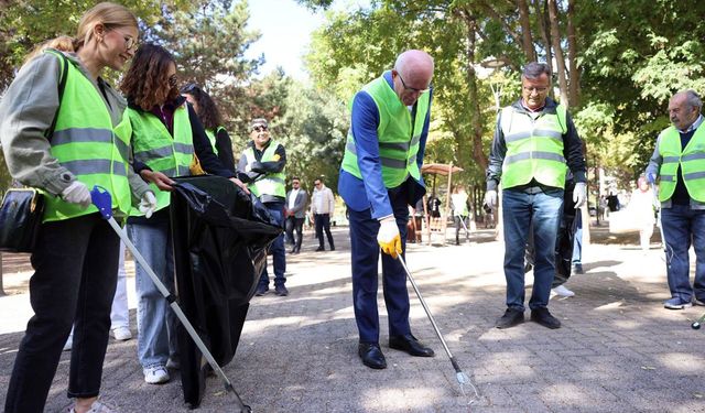 Odunpazarı Belediyesi’nden Dünya Temizlik Günü’nde anlamlı etkinlik