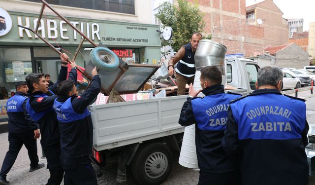 Zabıta ekiplerinden kurallara uymayan esnafa sıkı denetim