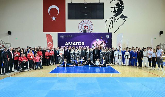 Eskişehir'de 'Amatör Spor Haftası' açılış programı düzenlendi