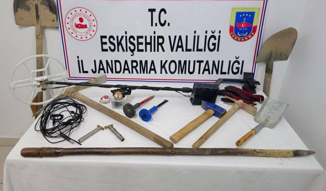 Jandarma suçüstü yaptı: 3 kişi tutuklandı
