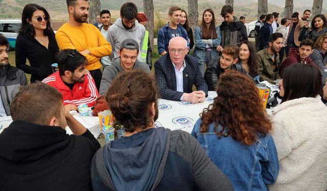 Odunpazarı Belediyesi’nden gençlere mangal partili buluşma
