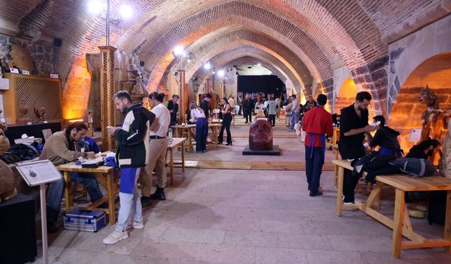 Cam ve Lületaşı Festivallerinde sanatçılar çalışmalarını bitirdi