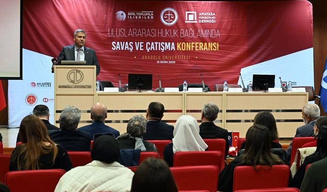 “Uluslararası Hukuk Bağlamında Savaş ve Çatışma Konferansı” gerçekleştirildi