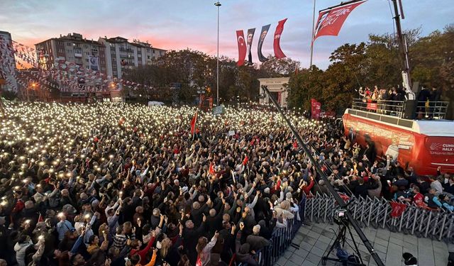CHP’den Eskişehir’de miting: Özgür Özel’den Erdoğan’a “Sattırmayız”
