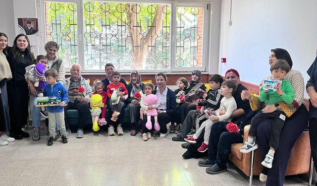 Miniklerden anlamlı jest