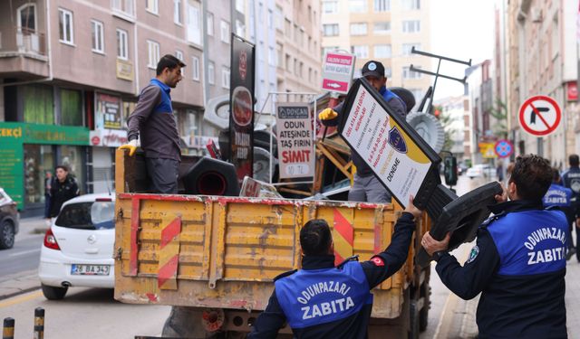 Odunpazarı’nda kaldırım işgallerine karşı denetimler devam ediyor
