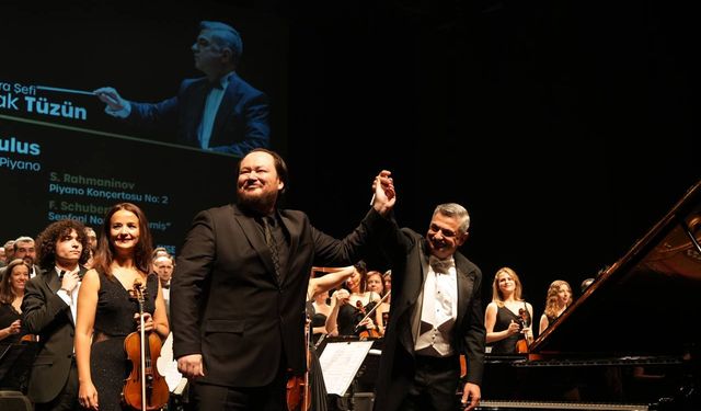 Senfoni orkestrası yeni sezonu unutulmaz bir konserle açtı