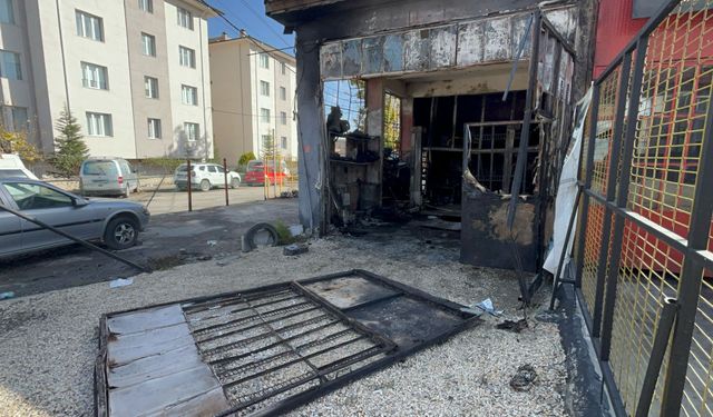 Eskişehir’de patlama! 2 kişi alevlerin arasında kaldı!