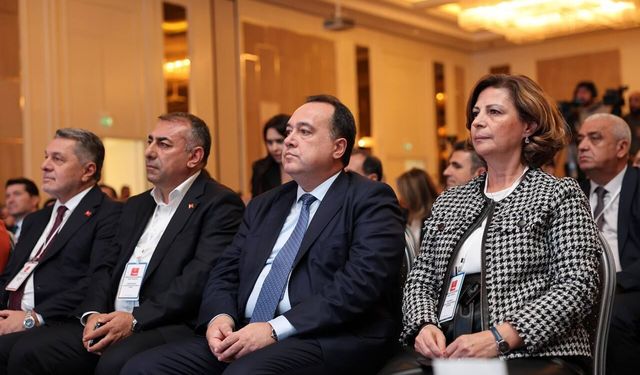 “Yerel yönetimler, demokrasinin en güçlü halkasıdır”