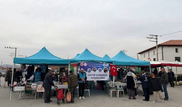 Gazze'ye ulaştırmak amacı ile hayır çarşısı açıldı