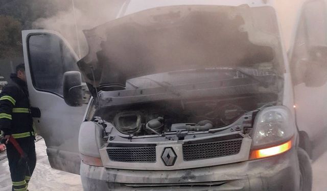 Eskişehir yolunda araç yangını