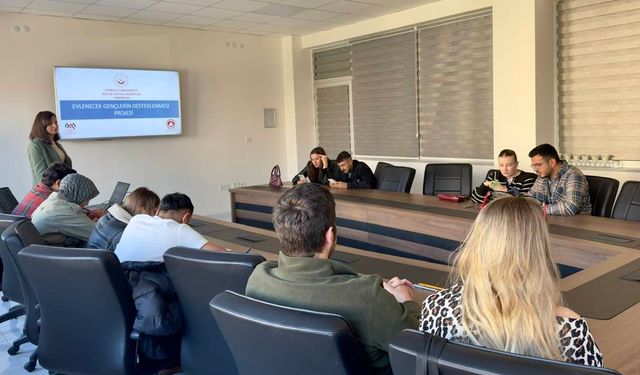 Eskişehir'de evlenecek çiftlere eğitim