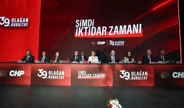 Başkan Ünlüce CHP 39. Olağan kurultayında divan başkanı oldu