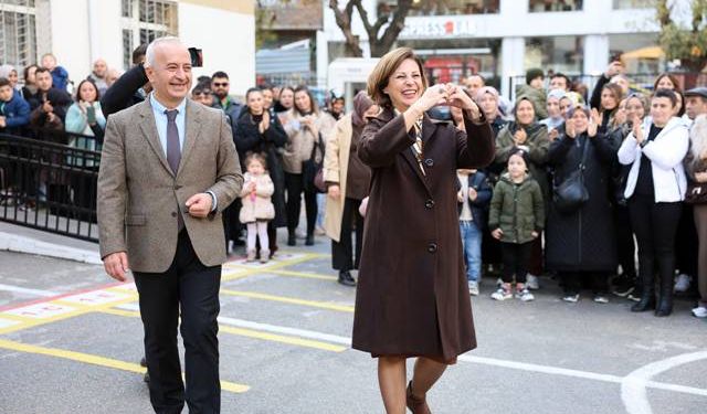 Başkan Ünlüce mezun olduğu okulda