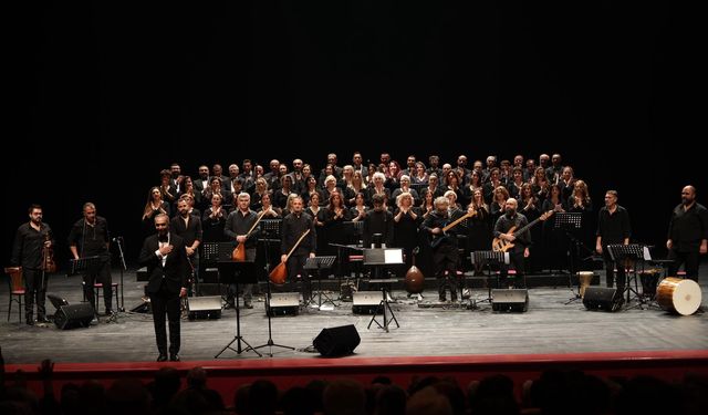 ESMEK Türk Halk Müziği Korosundan unutulmaz gece