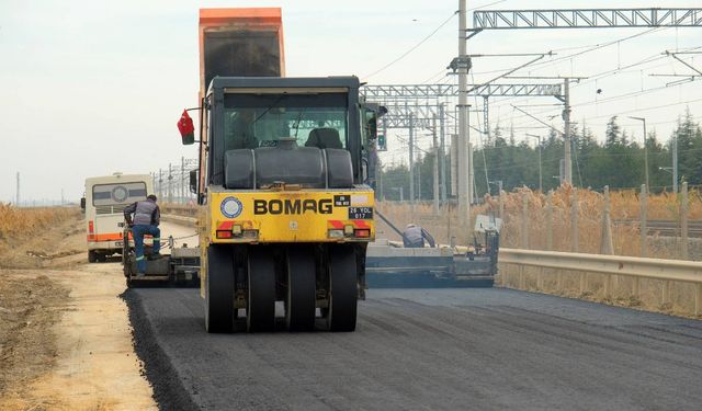 Hatboyu-3 Caddesi’nde asfalt yenileme çalışmaları başladı