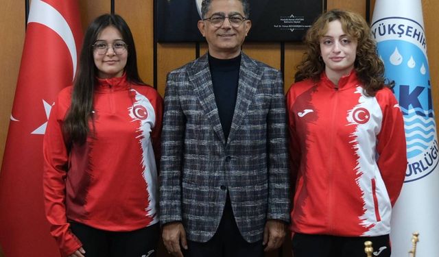 Milli yüzücülerden olimpiyat  öncesi ziyaret