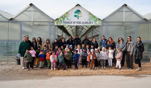 Minikler üretim sürecini yerinde gördü