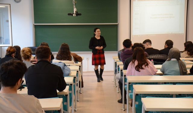 “Kadına Yönelik Şiddete Karşı Mücadele ve Farkındalık Eğitimi” düzenlendi