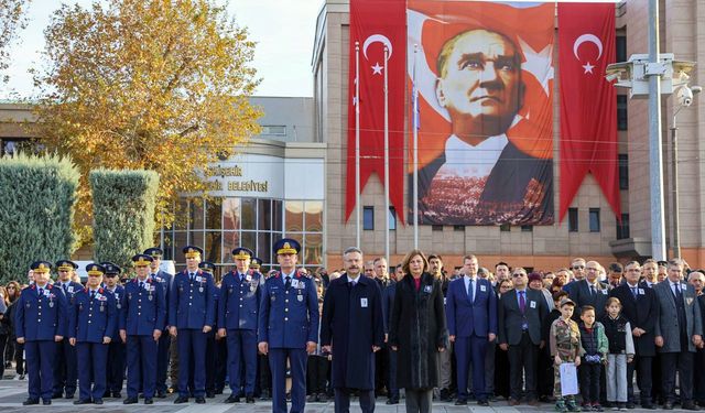 Ulu Önder Atatürk, saygıyla anıldı