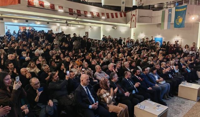 'Dünya Türk Dili Ailesi Günü' Eskişehir'de coşkuyla kutlandı