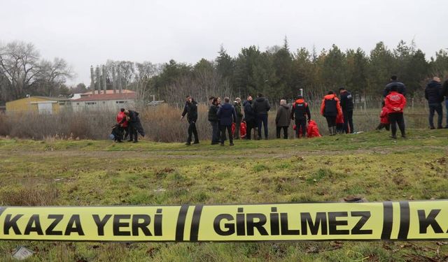 Öğretmenin cenazesi otopsi için morga kaldırıldı