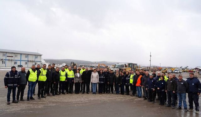 Başkan Ünlüce’den yol ekibine moral ziyareti