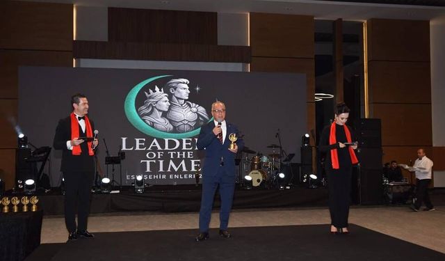 Plastik atıklardan kent mobilyası projesi ödül aldı